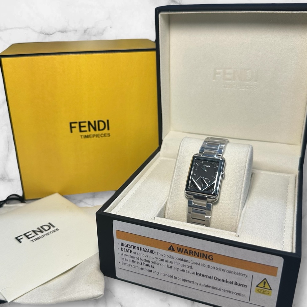 New FENDI 32mm Women’s RunAway Rectangular Stainless Steel Watch